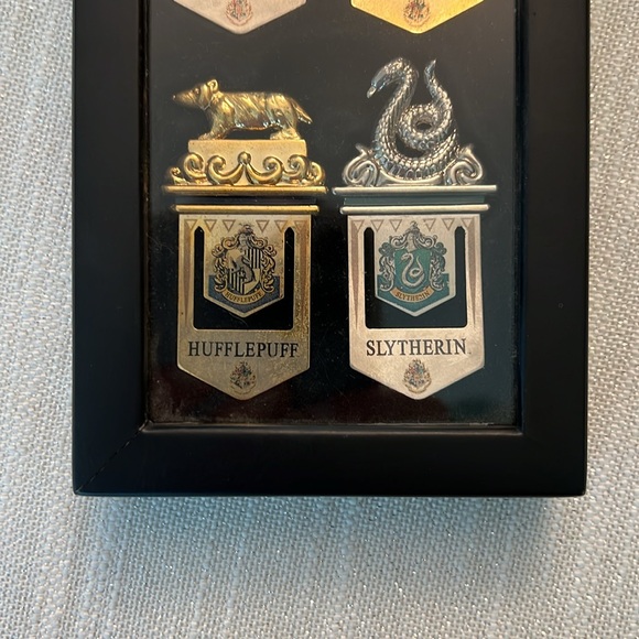 Harry Potter Hogwarts House Metal Bookmarks - Set of 4 - Noble Collection - Picture 9 of 9